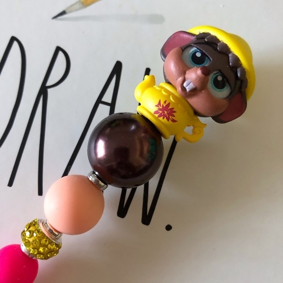 Disney Doorables: Alice in Wonderland: Doormouse handmade beaded pen - Picture 1 of 3